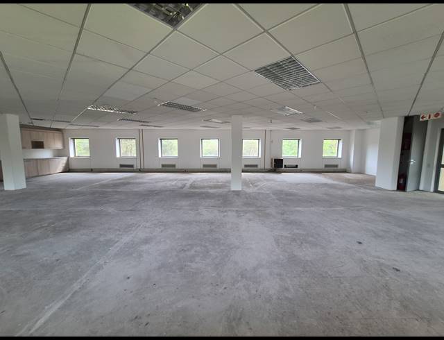 316M² OFFICE TO LET IN WOODMEAD